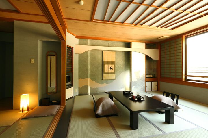 Room 6 of 39