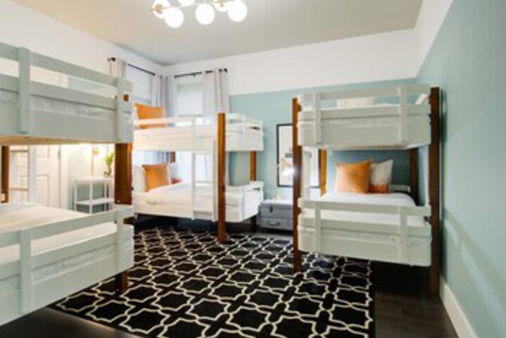 Room 45 of 63