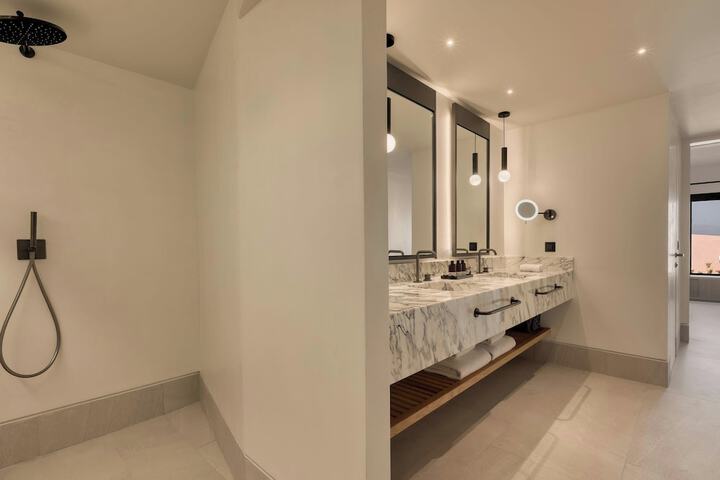 Room 62 of 130