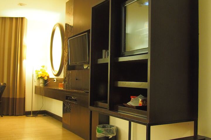 Room amenity