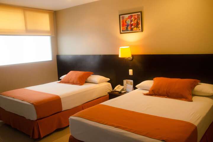Room 19 of 34