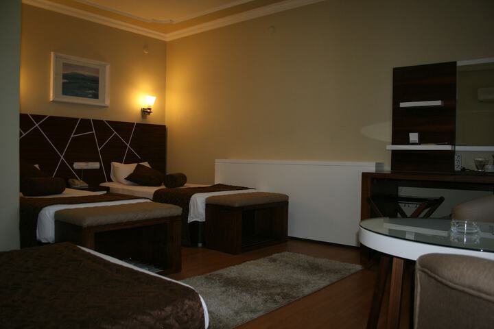 Room 10 of 62