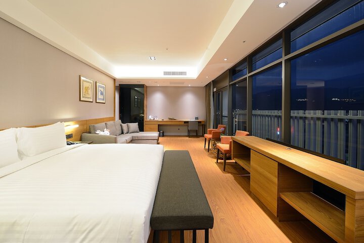 Room 12 of 155