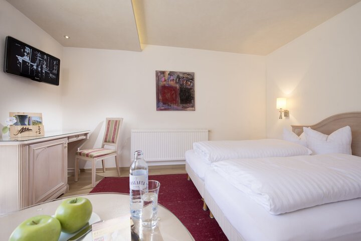 Room 4 of 57