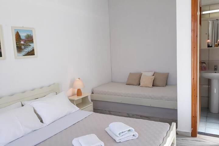 Room 42 of 68