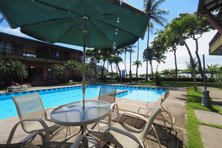 Pool 37 of 60