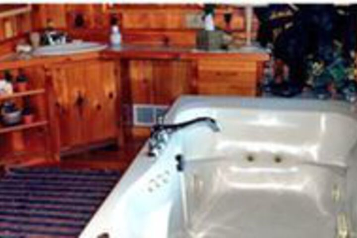 Hot Tub 74 of 93