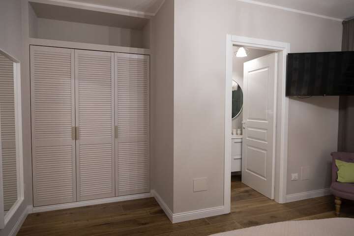 Room 25 of 101