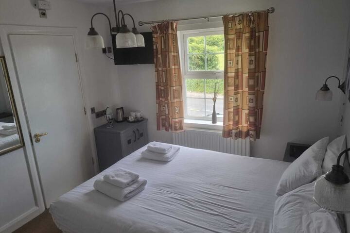 Room 10 of 34