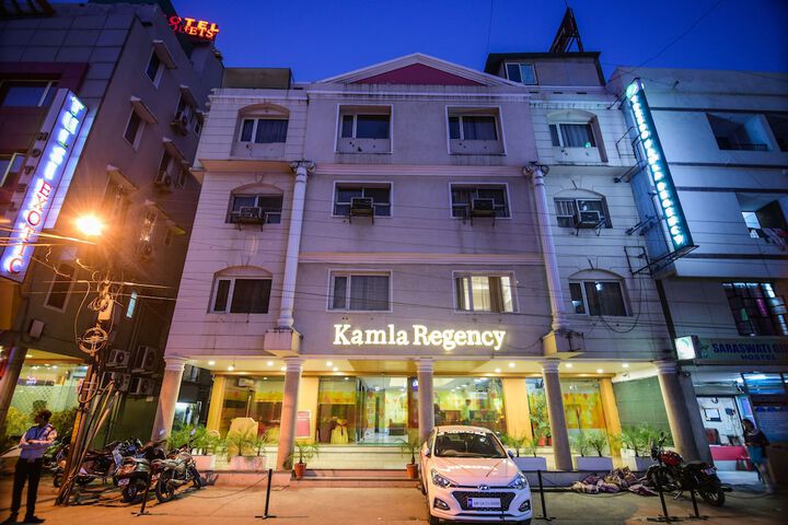 Exterior of Hotel Kamla Regency