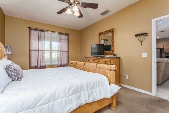 Room 21 of 87