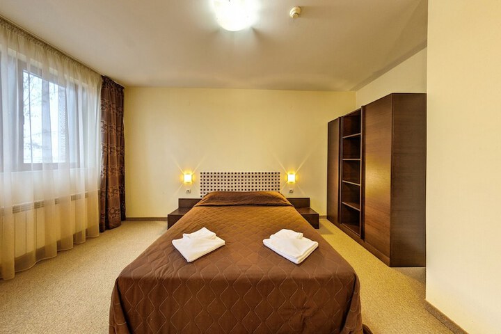 Room 13 of 68