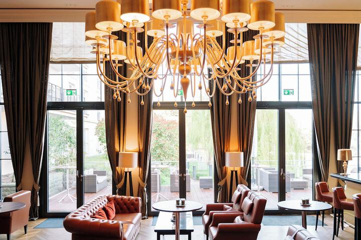 Guest Lobby