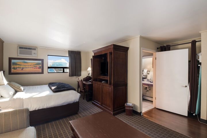 Room 17 of 60