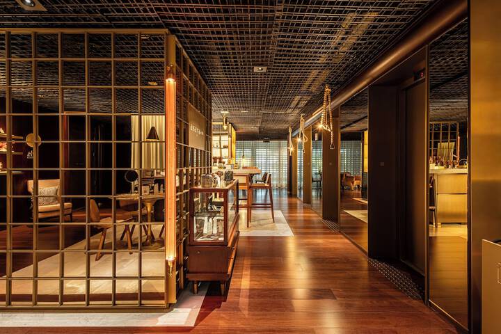 Hotel Interior 65 of 133