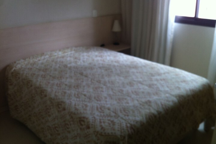 Room 2 of 31