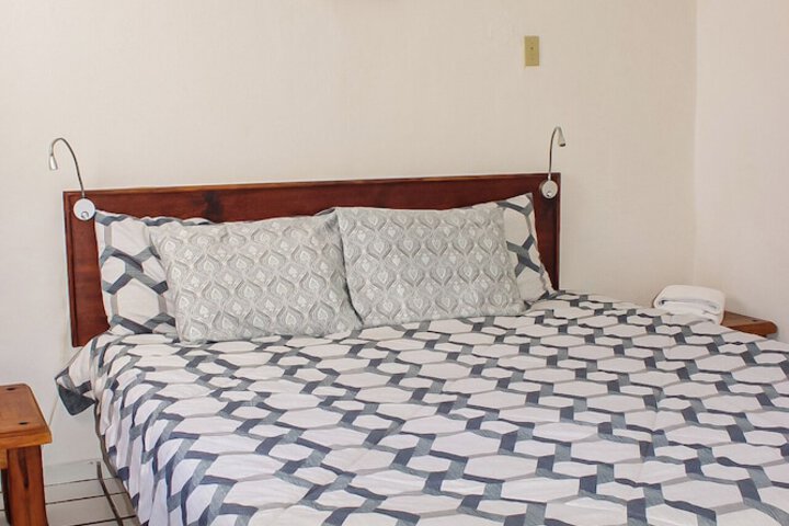 Room 3 of 9