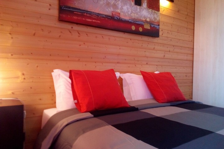 Room 6 of 56