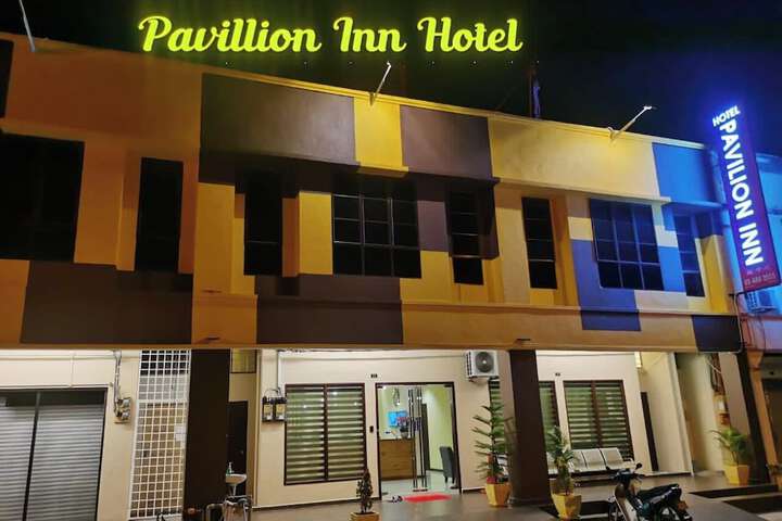 Exterior of Hotel O Pavilion Inn Hotel