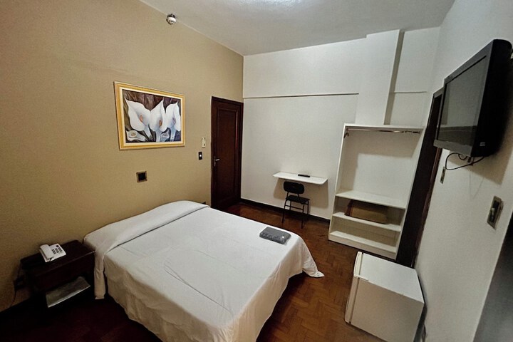 Room 7 of 54