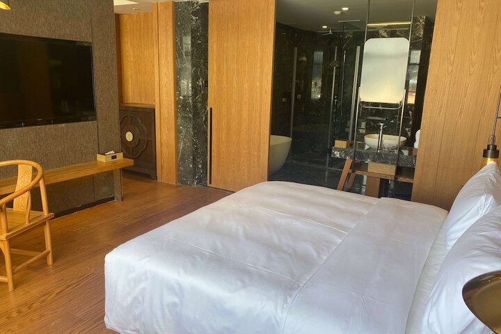 Room 7 of 22