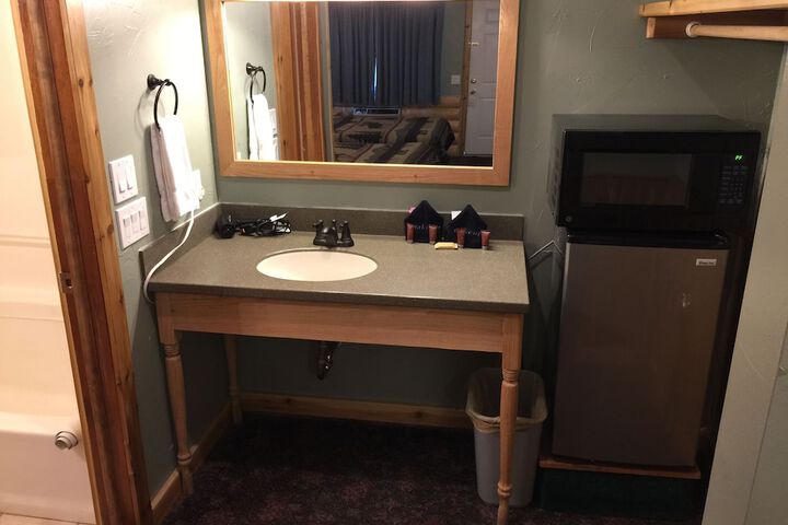Room 32 of 92