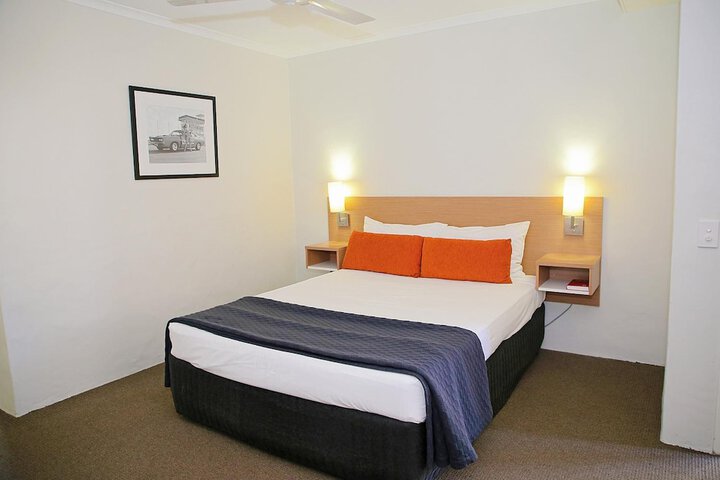 Room 10 of 41