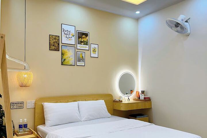 Room 15 of 63