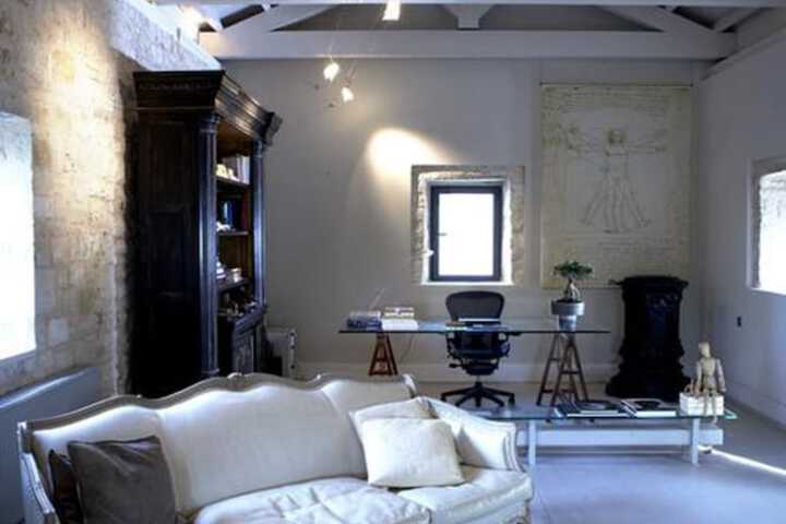 Room 25 of 81