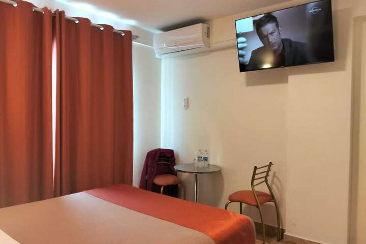 Room 168 of 284