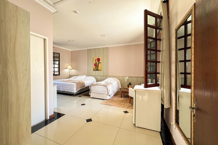 Room 86 of 206