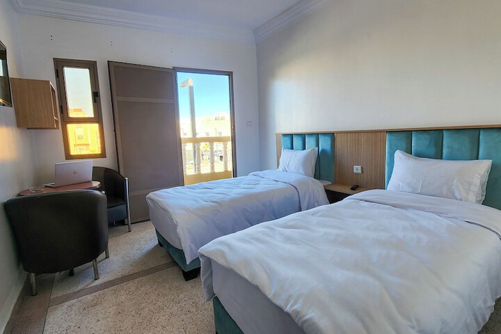 Room 8 of 9