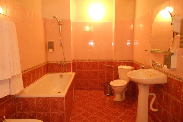 Room 16 of 47