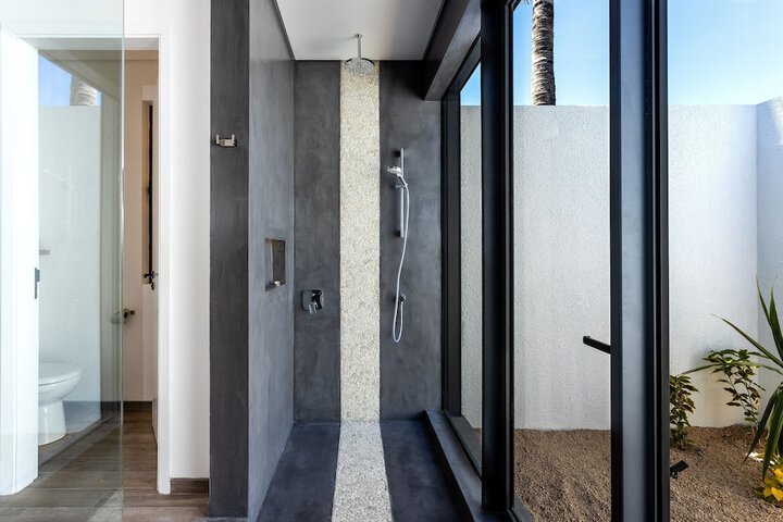 Clean Restrooms