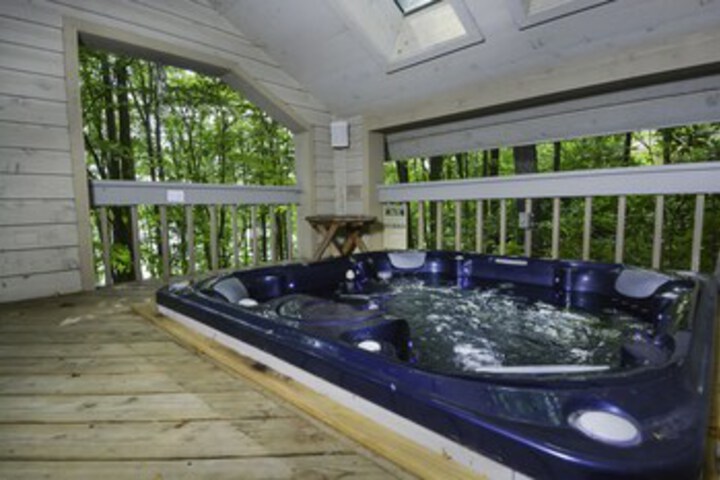 Spa 14 of 28