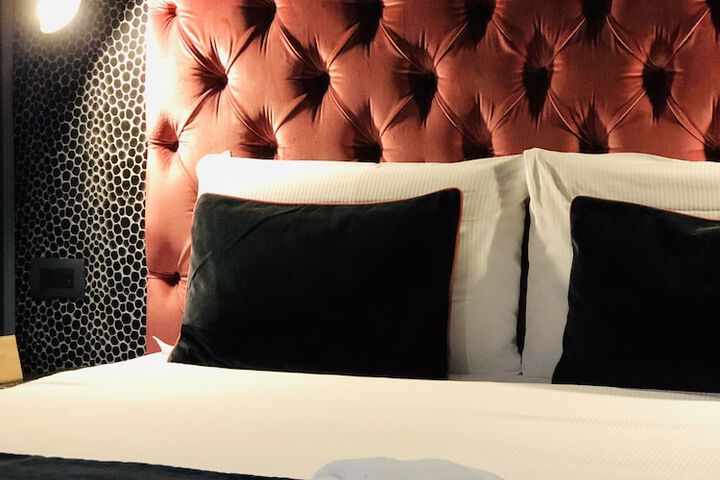 Room 34 of 80