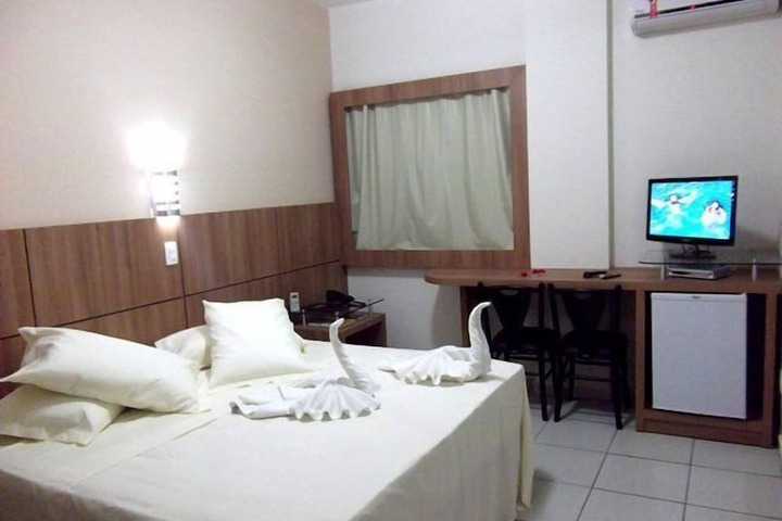 Room 8 of 52