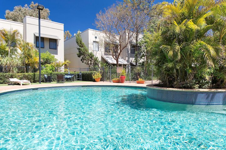 Pool 37 of 62