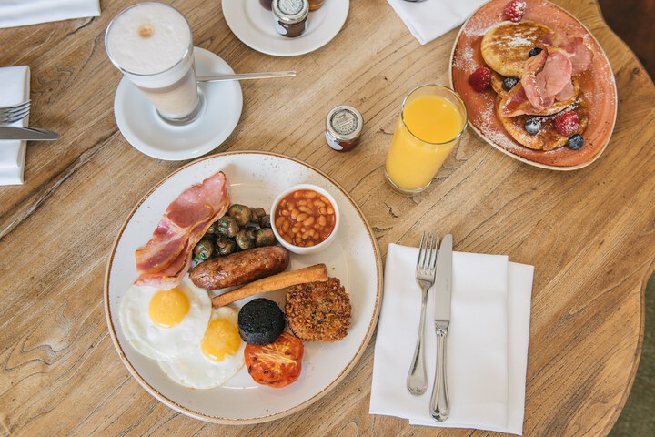 Breakfast/Coffee Service 91 of 101