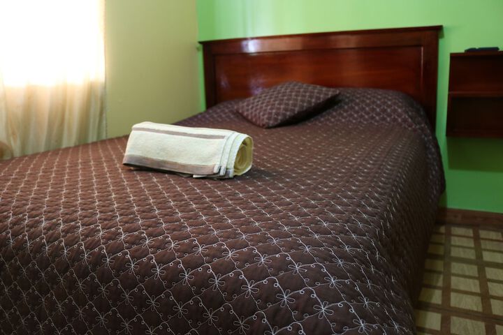 Room 9 of 49