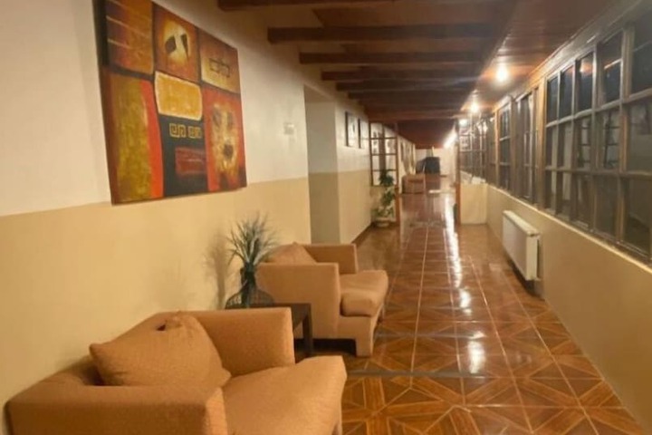 Room 5 of 6