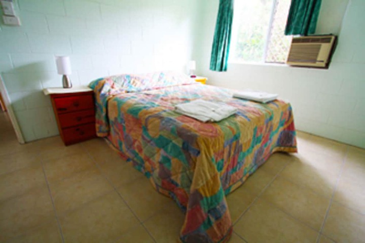 Room 5 of 16