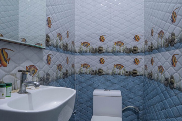 Room 32 of 40