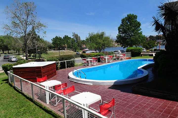 Pool Hotel