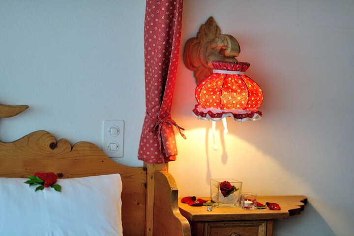 Room 5 of 43