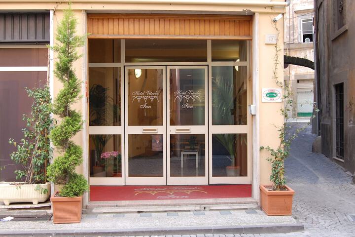 Hotel 90 of 90