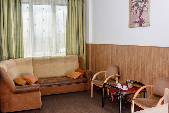 Room 4 of 31