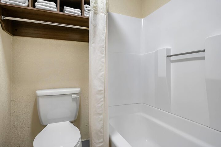 Room 15 of 47