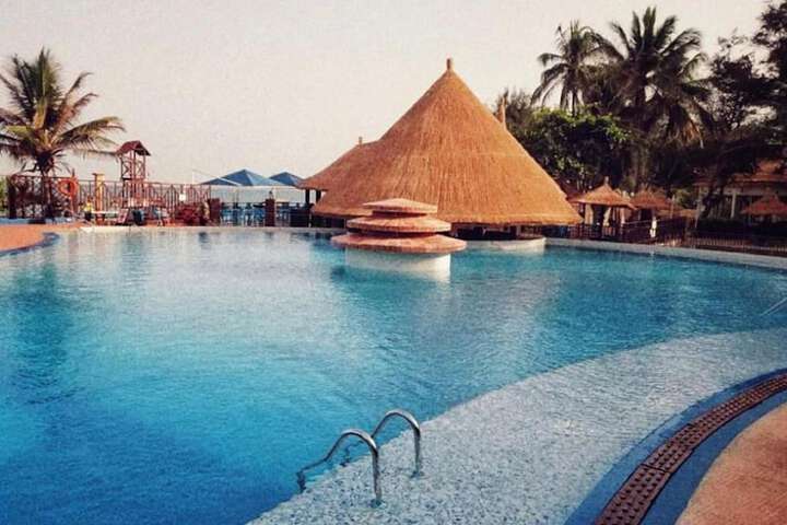 Pool Hotel