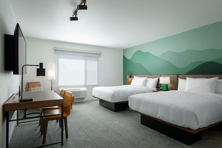Room 12 of 34